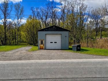 2050 State Route 370, Cato, NY 13033