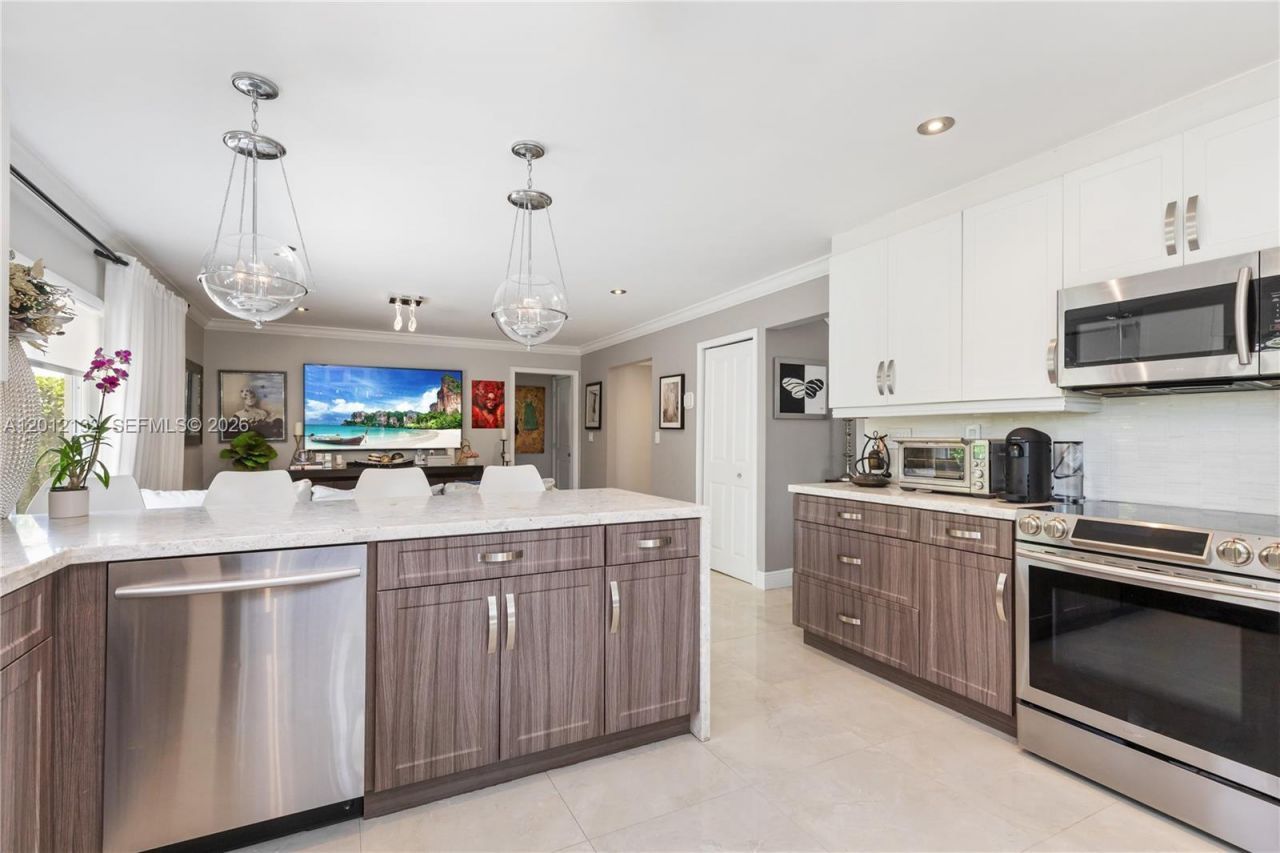 6414 SW 114th Pl , Miami, FL 33173 Photo