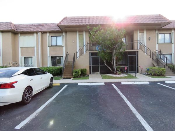 205 Lakeview Dr , Unit 102, Weston, FL 33326