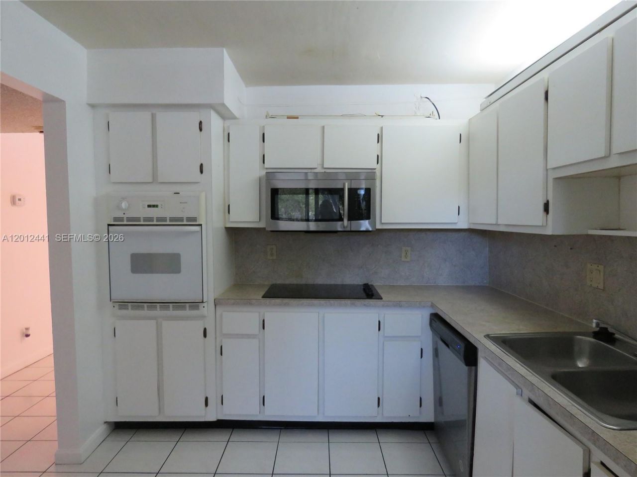 205 Lakeview Dr, Unit 102, Weston, FL 33326 Photo