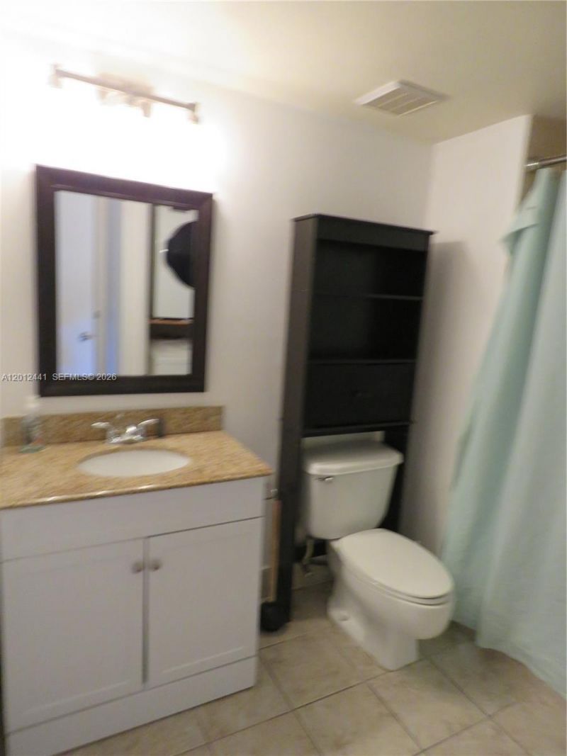 205 Lakeview Dr, Unit 102, Weston, FL 33326 Photo