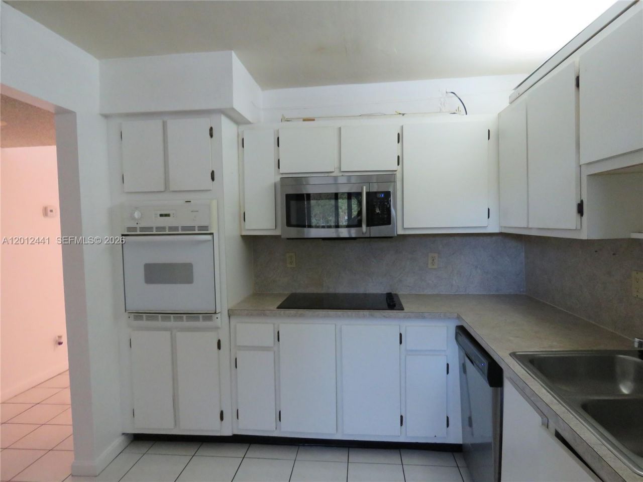 205 Lakeview Dr, Unit 102, Weston, FL 33326 Photo