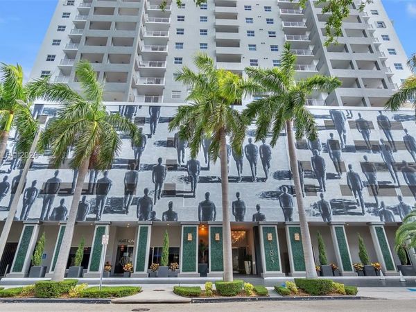 185 SE 14th Ter , Unit 1801, Miami, FL 33131
