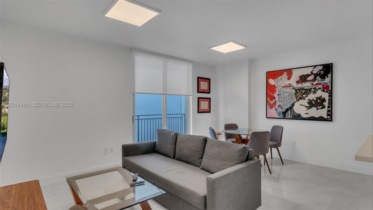 185 SE 14th Ter, Unit 1801, Miami, FL 33131 Photo