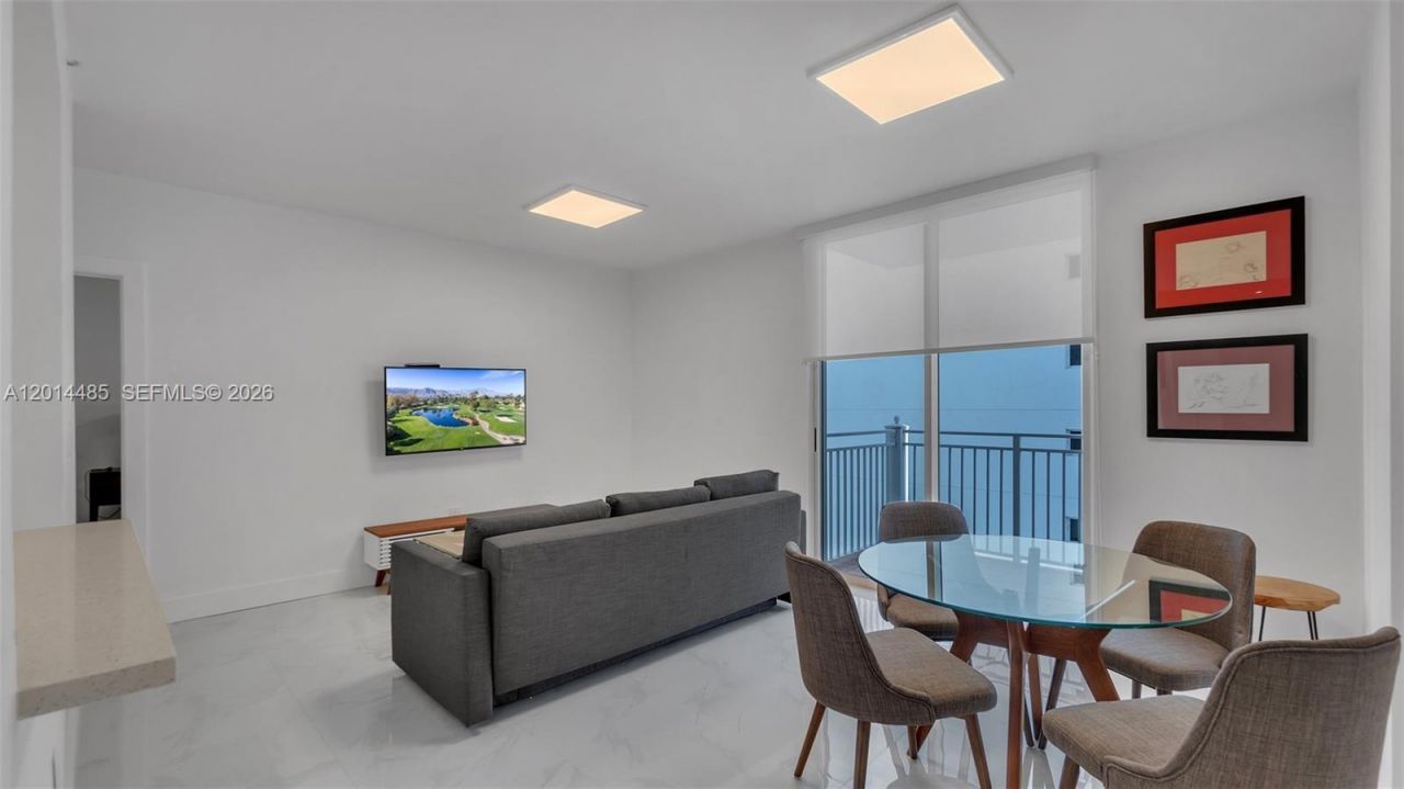 185 SE 14th Ter, Unit 1801, Miami, FL 33131 Photo