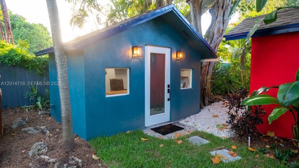 936 NE 128th St , North Miami, FL 33161 Photo