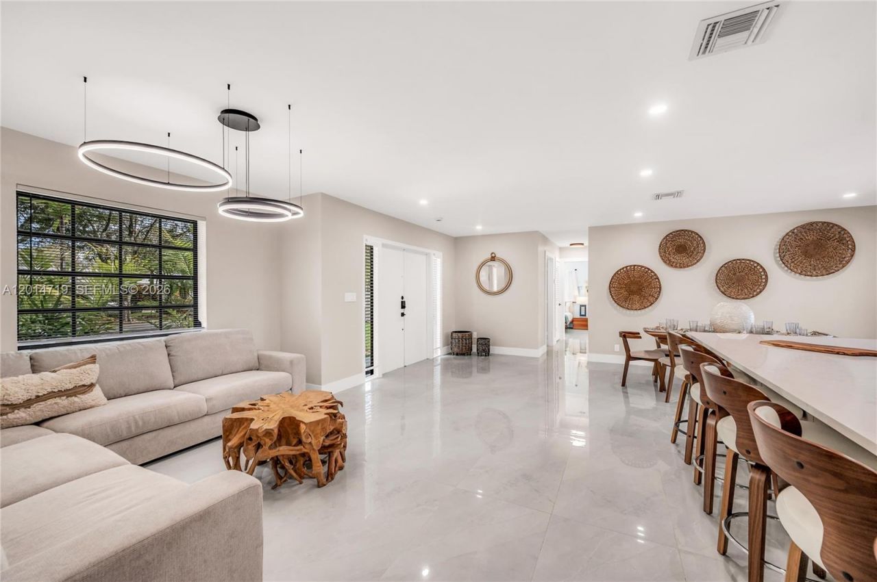 1111 NW 70th Ter, Plantation, FL 33313 Photo