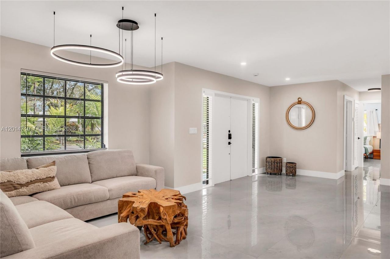 1111 NW 70th Ter, Plantation, FL 33313 Photo