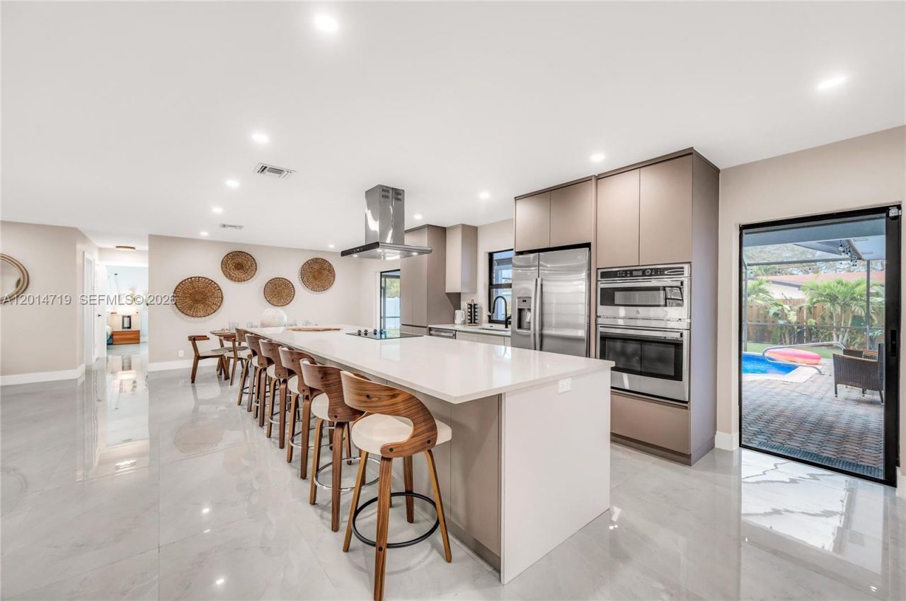 1111 NW 70th Ter, Plantation, FL 33313 Photo