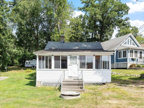 32 Ells Road, Hampstead, NH 03841