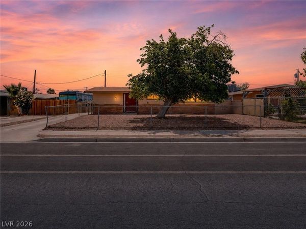 706 Upland Boulevard, Las Vegas, NV 89107