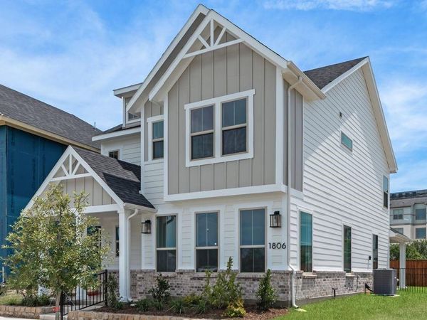 1806 Waterwalk Drive, Rowlett, TX 75088