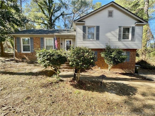 452 Cloverhill Place , Fayetteville, NC 28311