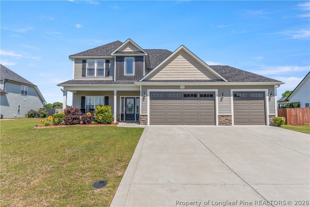 5528 Mountain Run Drive, Hope Mills, NC 28348 Main Photo