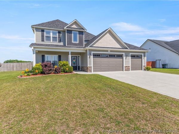 5528 Mountain Run Drive, Hope Mills, NC 28348