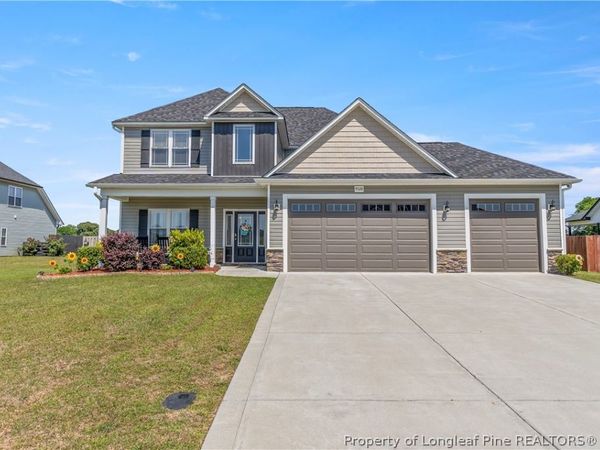5528 Mountain Run Drive, Hope Mills, NC 28348