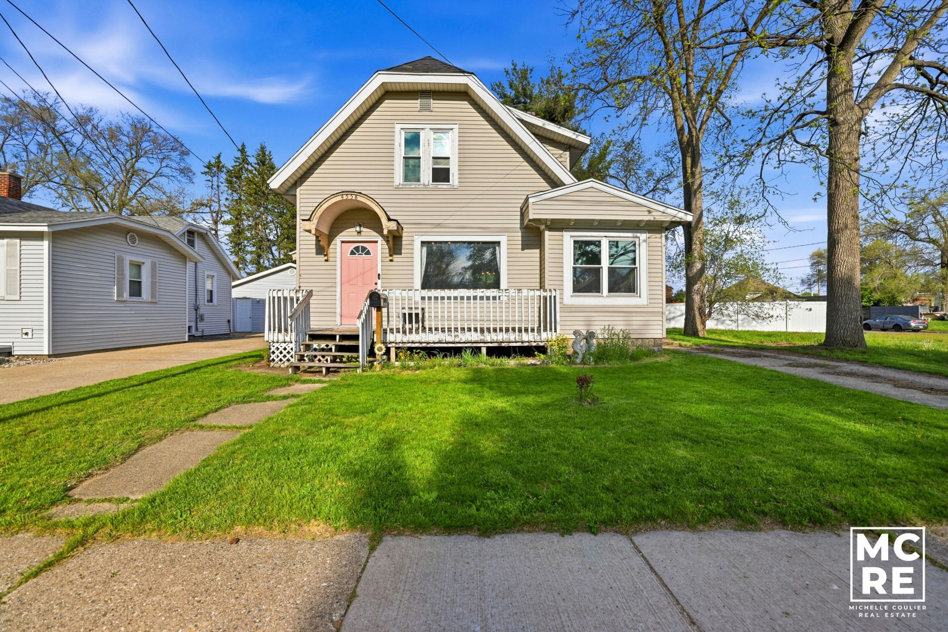 4558 Wilkshire Avenue Sw, Wyoming, MI 49548 Main Photo