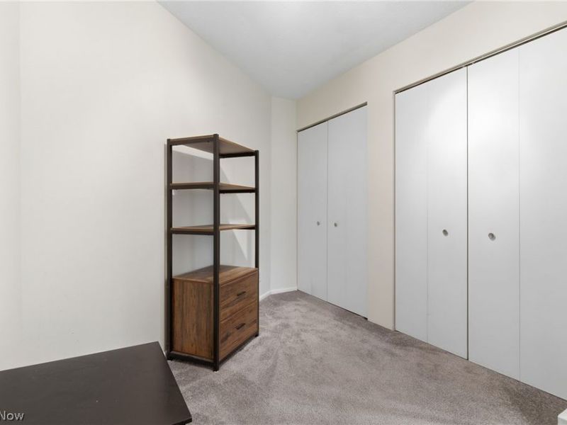 1900 Grove Court , Unit 112, Cleveland, OH 44113 Photo 29