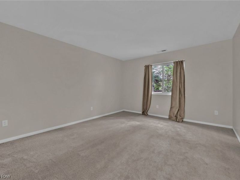 93 Silver Valley Boulevard, Munroe Falls, OH 44262 Photo 22