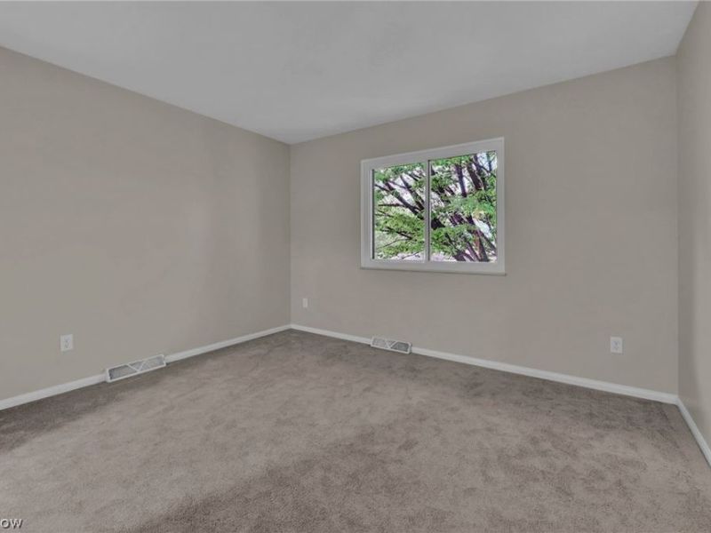 93 Silver Valley Boulevard, Munroe Falls, OH 44262 Photo 27