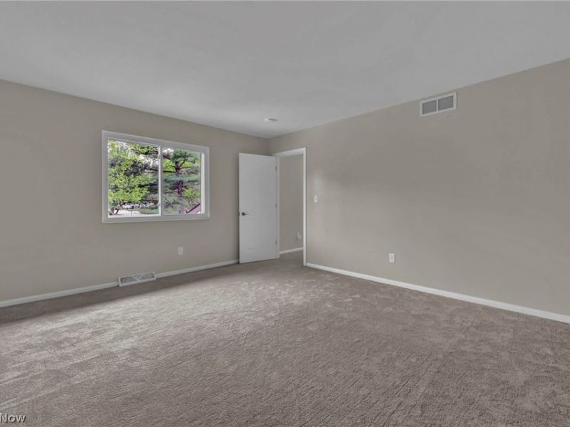 93 Silver Valley Boulevard, Munroe Falls, OH 44262 Photo 31