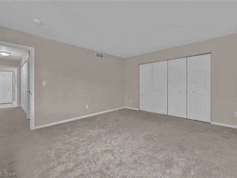 93 Silver Valley Boulevard, Munroe Falls, OH 44262 Photo 32