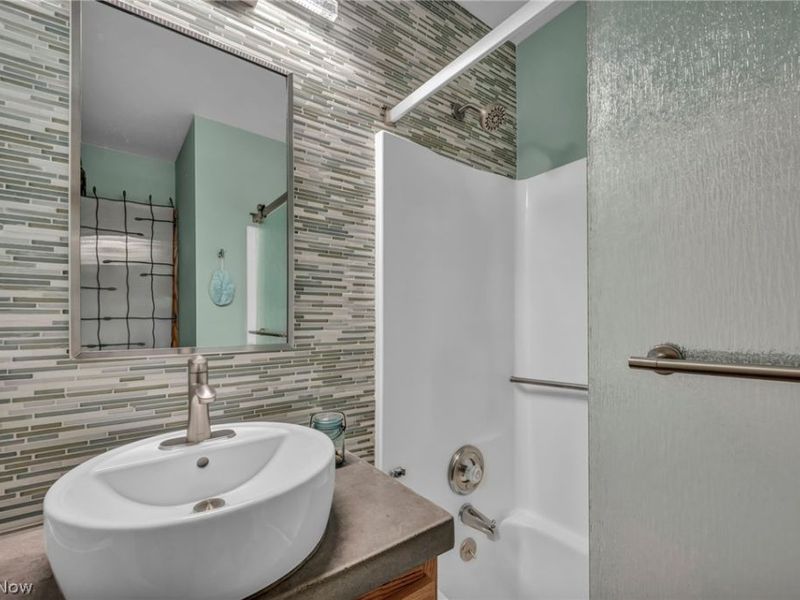 8683 Kennard Road, Lodi, OH 44254 Photo 23