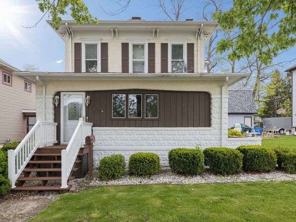 820 S Washington Street , Lockport, IL 60441