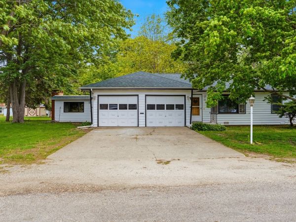 1001 Sunset Drive , Rock Falls, IL 61071
