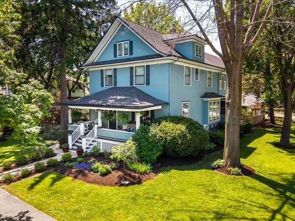 23 N Columbia Street, Naperville, IL 60540