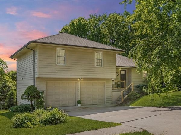 631 Cosby Street, Liberty, MO 64068