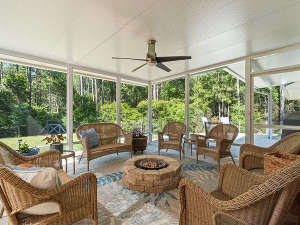 9518 Pouder Lane, Navarre, FL 32566