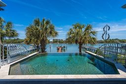 16 Intracoastal Court photo 4