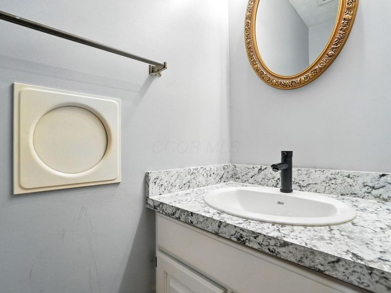 6233 E Walnut Street , Westerville, OH 43081 Photo 28