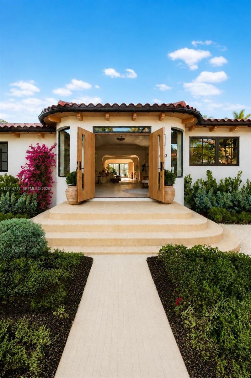 4430 Royal Palm Ave, Miami Beach, FL 33140 Photo