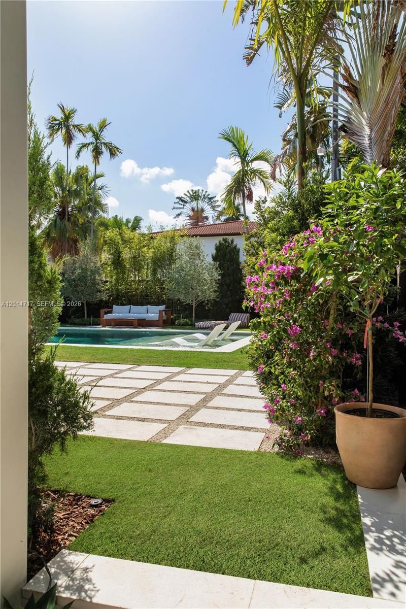 4430 Royal Palm Ave, Miami Beach, FL 33140 Photo