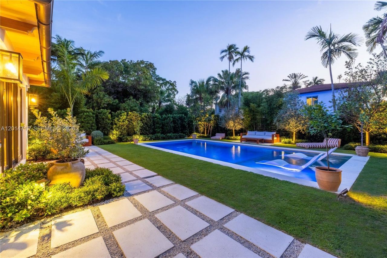4430 Royal Palm Ave, Miami Beach, FL 33140 Photo