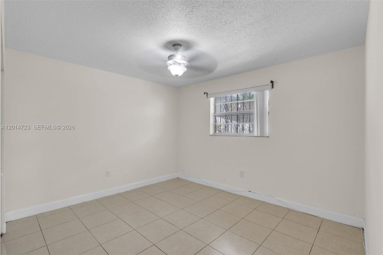 2385 NW 32nd St , Miami, FL 33142 Photo