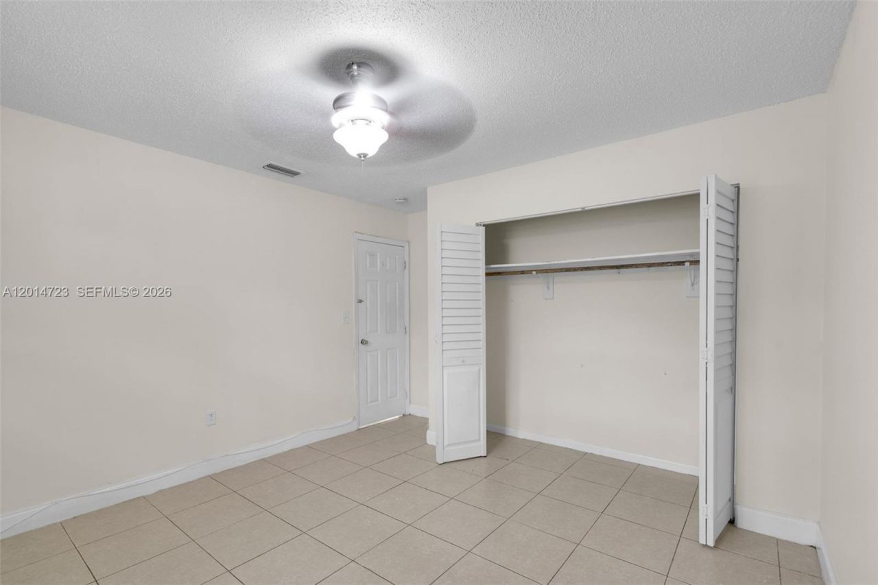 2385 NW 32nd St , Miami, FL 33142 Photo