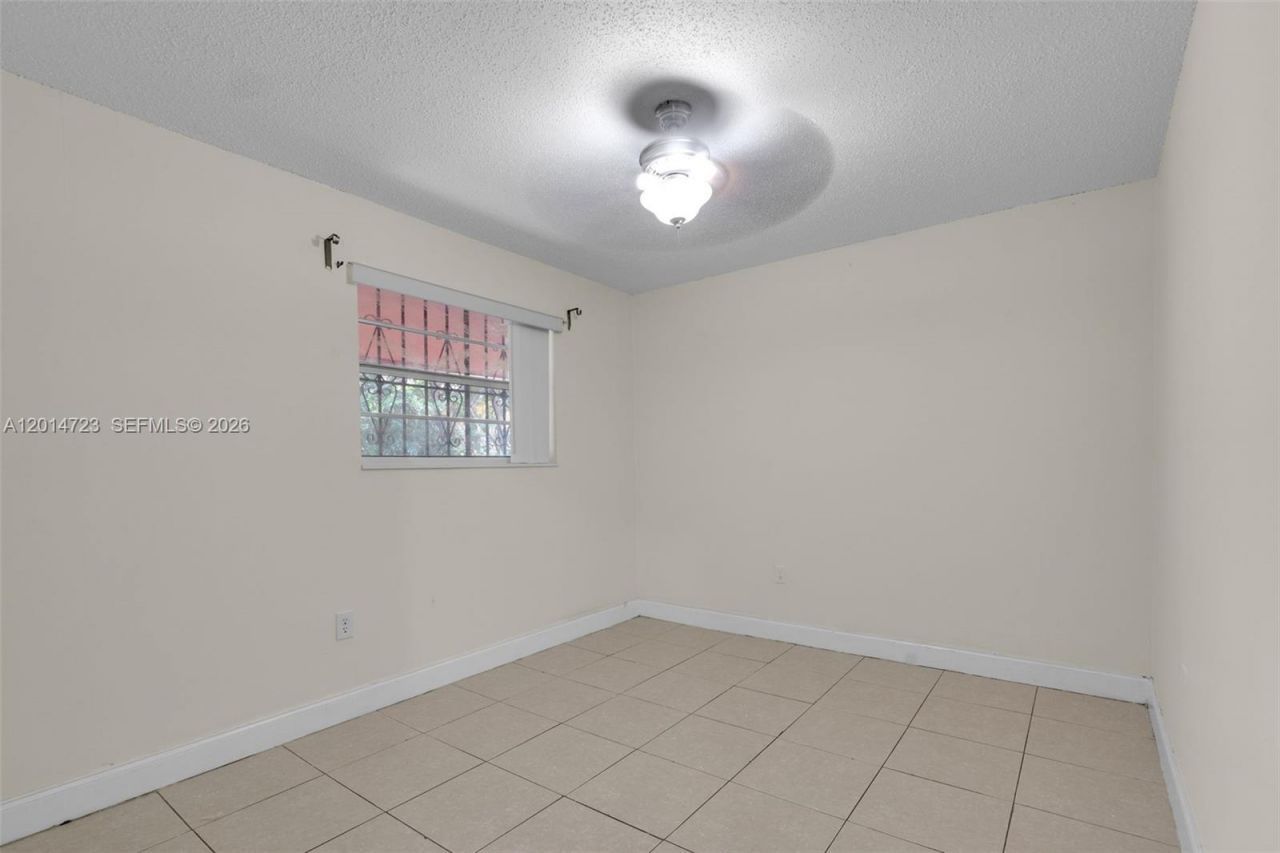 2385 NW 32nd St , Miami, FL 33142 Photo