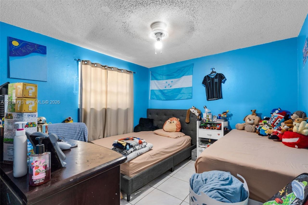 2385 NW 32nd St , Miami, FL 33142 Photo
