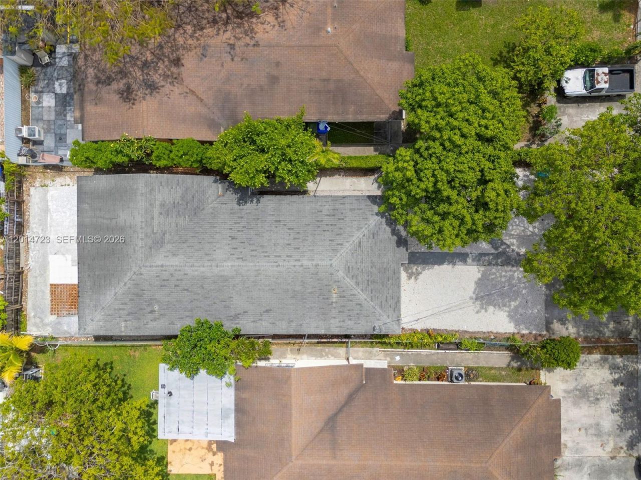 2385 NW 32nd St , Miami, FL 33142 Photo