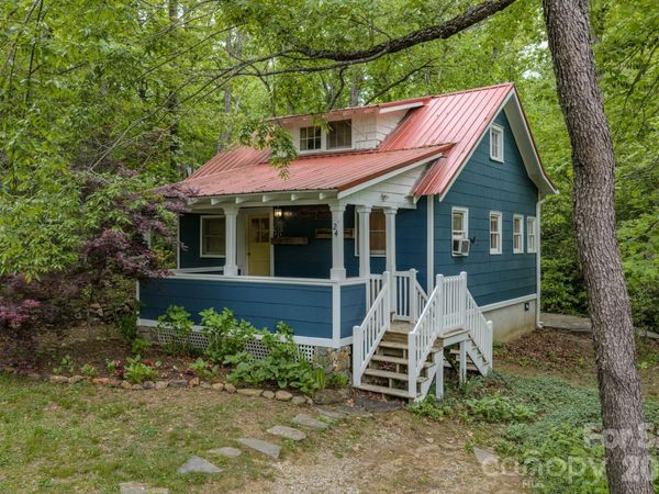 24 Moore Circle , Black Mountain, NC 28711