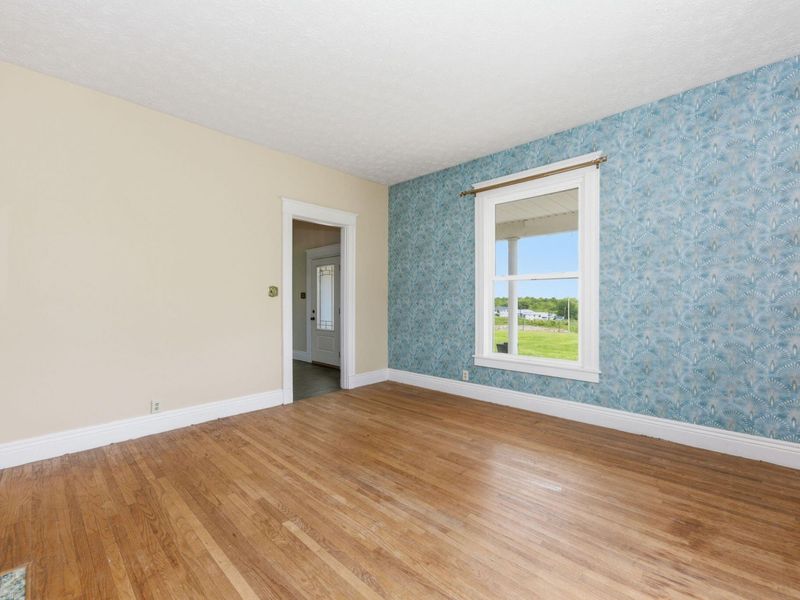 132 W Maple Leaf Road, Maysville, KY 41056 Photo 8