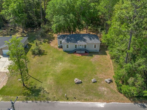 2245 Natural Wells Drive , Tallahassee, FL 32305