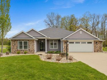 3330 Kellygreen Court, Angola, IN 46703