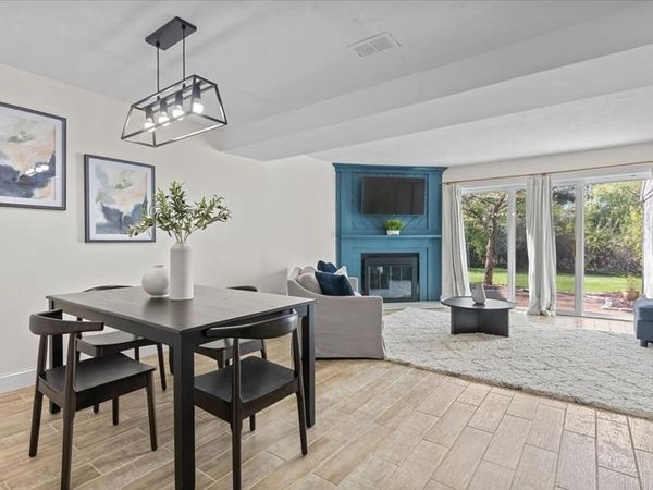 4 Apple Tree Hill Road, Unit 4, Hopkinton, MA 01748