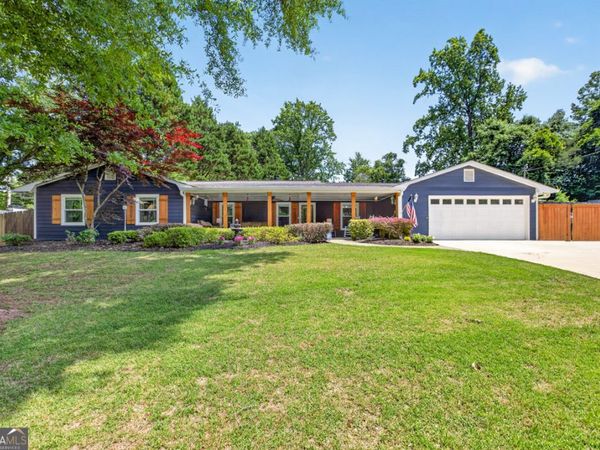 3756 Southgate Drive SW, Lilburn, GA 30047