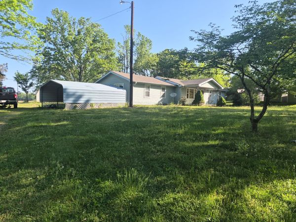 5979 Highway 100 , Bon Aqua, TN 37025