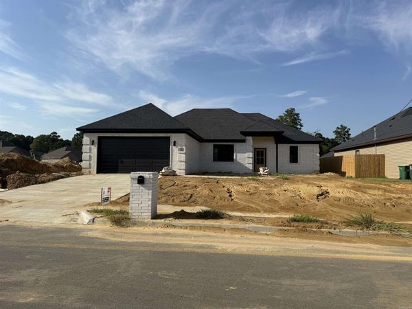 55 Springtree Circle, Little Rock, AR 72209